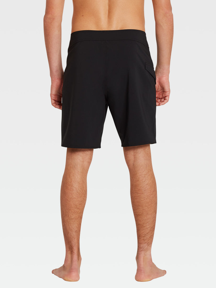 Lido Solid Mod 18" Boardshort - Black