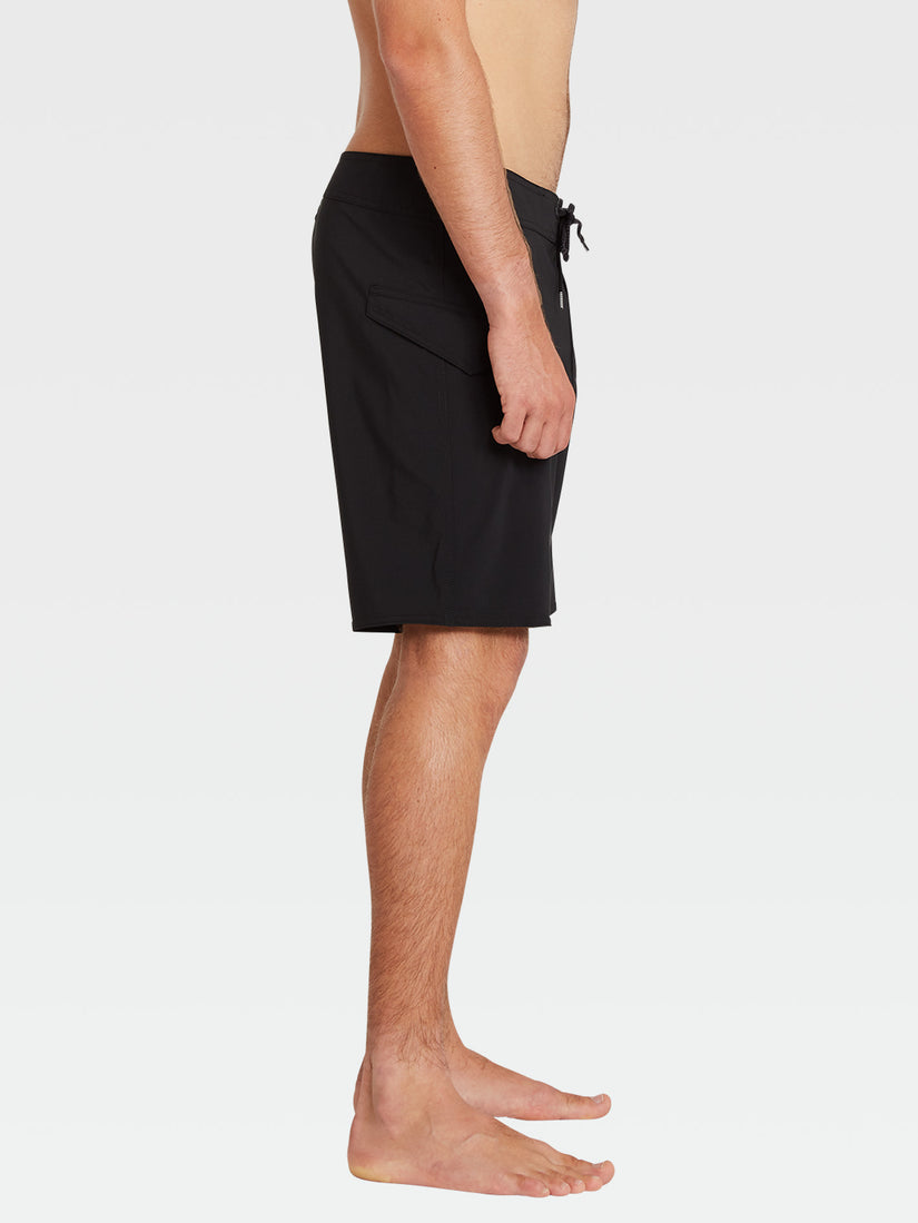 Lido Solid Mod 18" Boardshort - Black