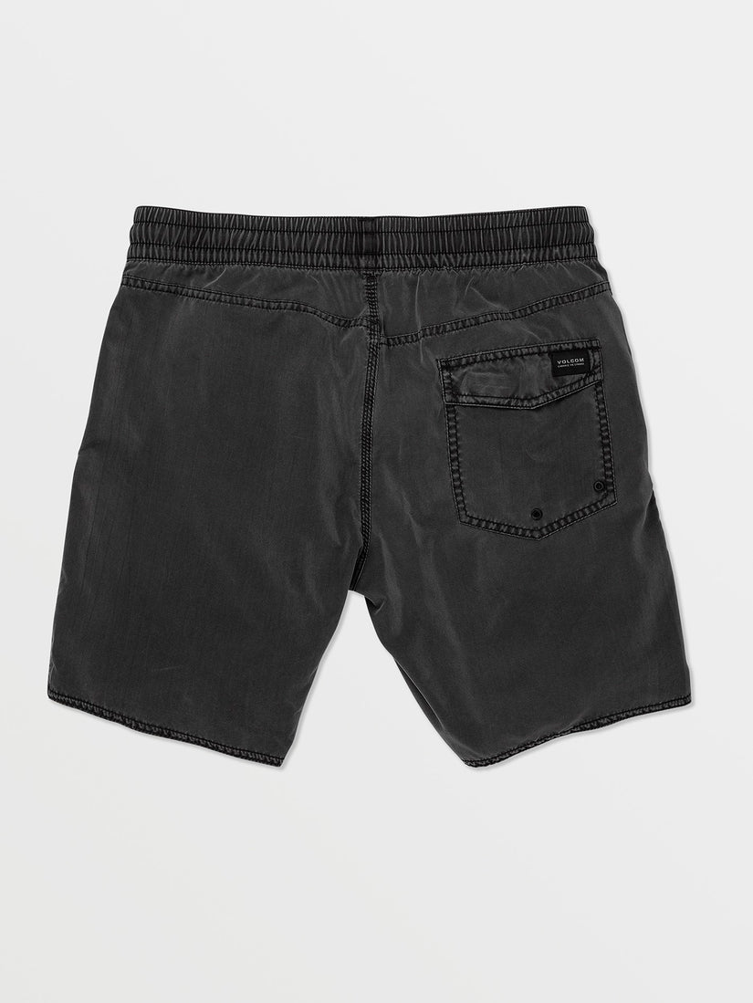 Center Trunks 17" - Black