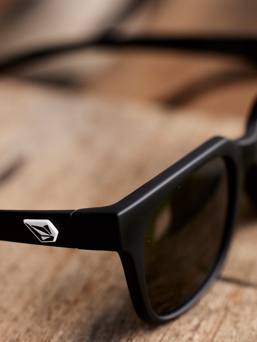 Morph Sunglasses - Matte Black Grey Polar